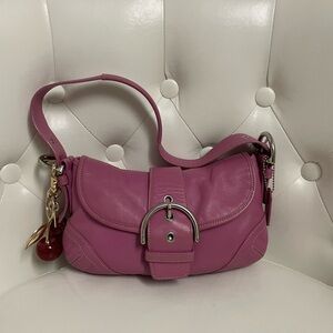 Mini pink coach soho